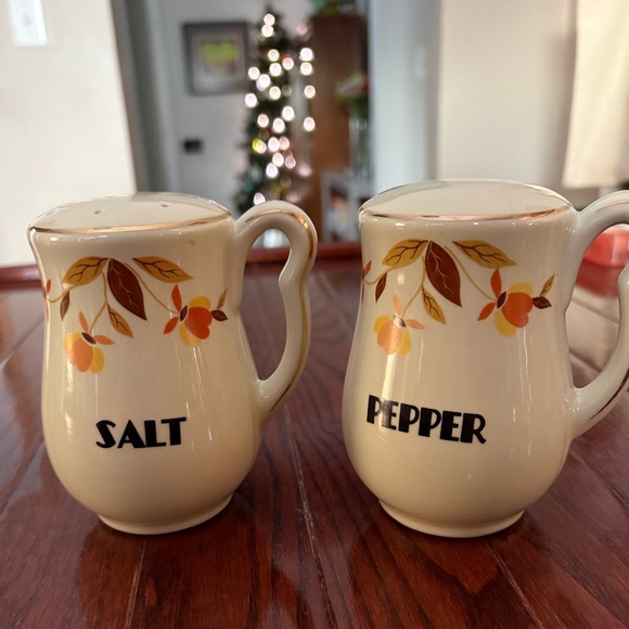 Hall China Other - Vintage Hall China Jewel Tea Autumn Leaf Salt and Pepper Shakers